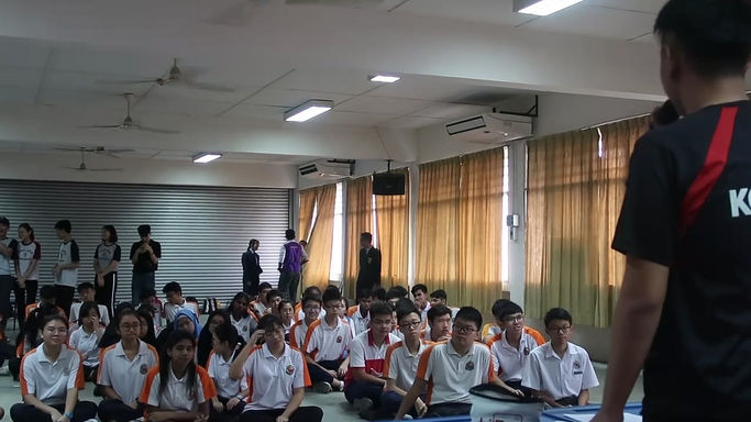 Sesi pengenalan